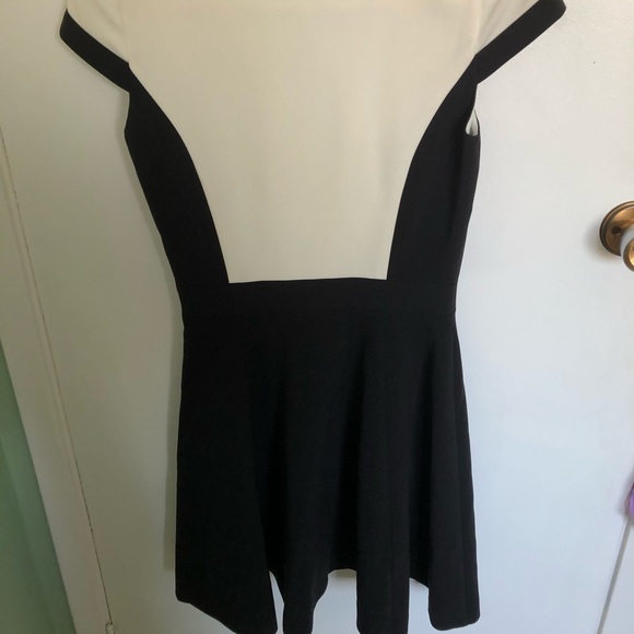 🦋BLACK AND WHITE CLASSY DRESS🦋 - Picture 2 of 2